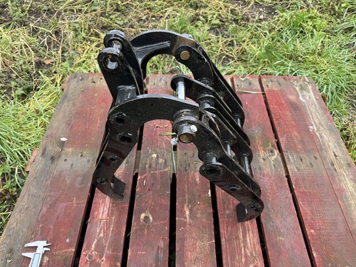 Mini digger log grab unused - mini,