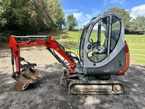 Neuson ton cabbed mini - cabbed,