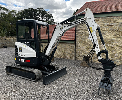 Bobcat e26 2013 mini - e26,