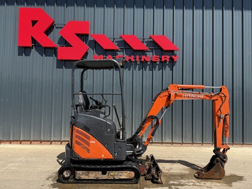 Hitachi zx17 year 2015 - hitachi, u-2